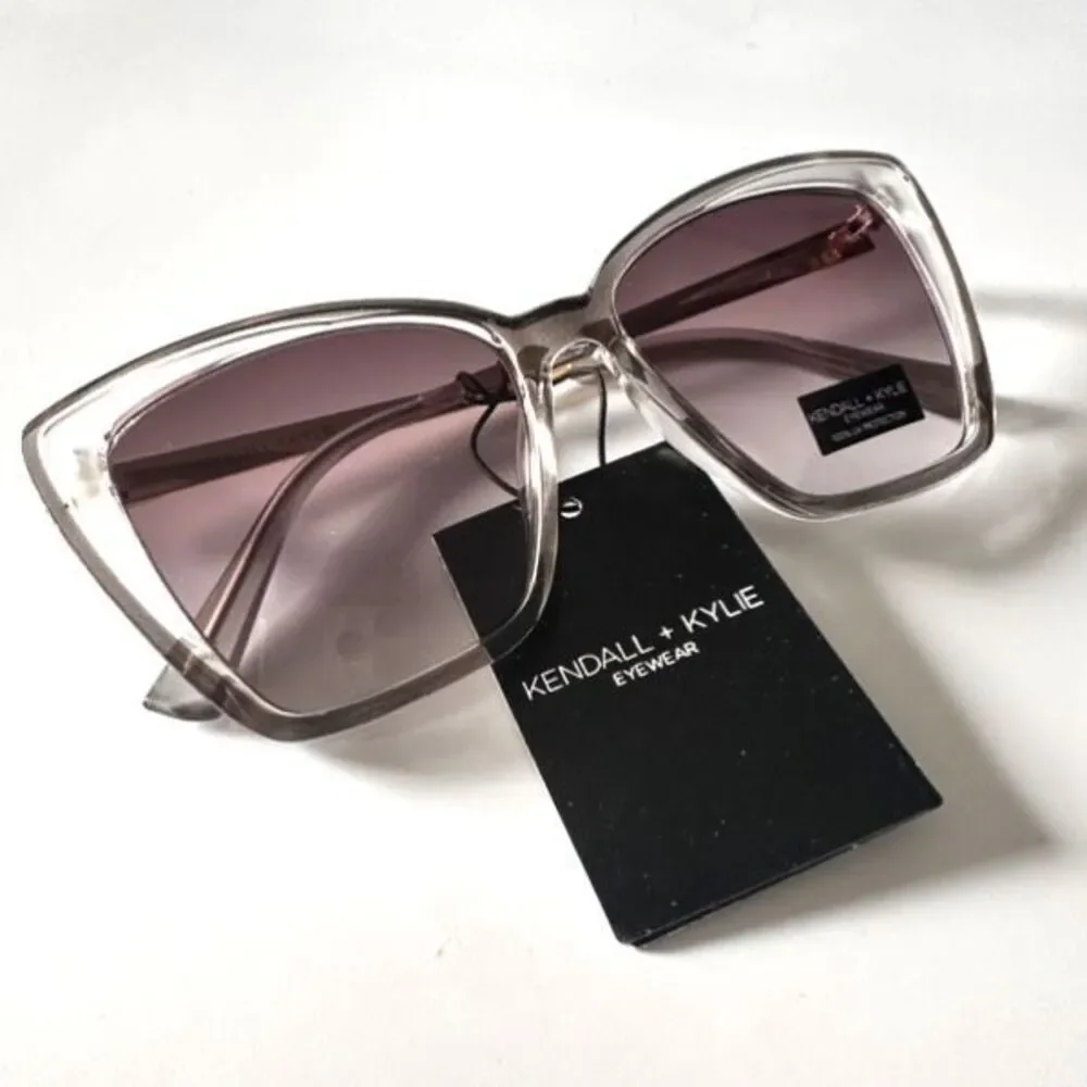 NWT Kendall+Kylie‎ Charlotte Womens Cat Eye Polarized Sunglasses Gray Crystal